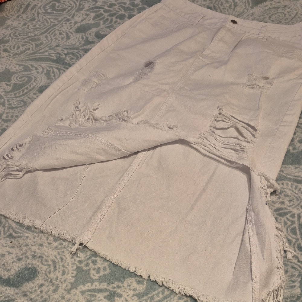 SHEIN White Distressed Pencil Skirt - Picture 3 of 8